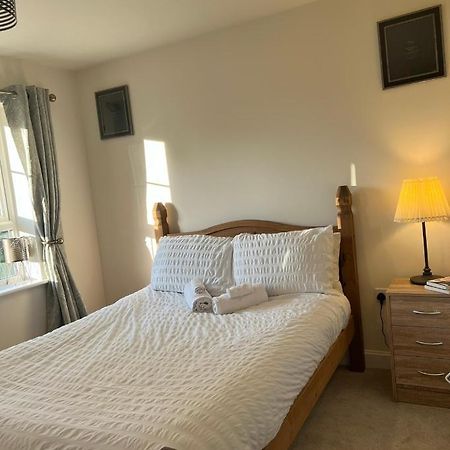 Cosy Double Room With Private Bathroom Homestay Caldecote Zewnętrze zdjęcie